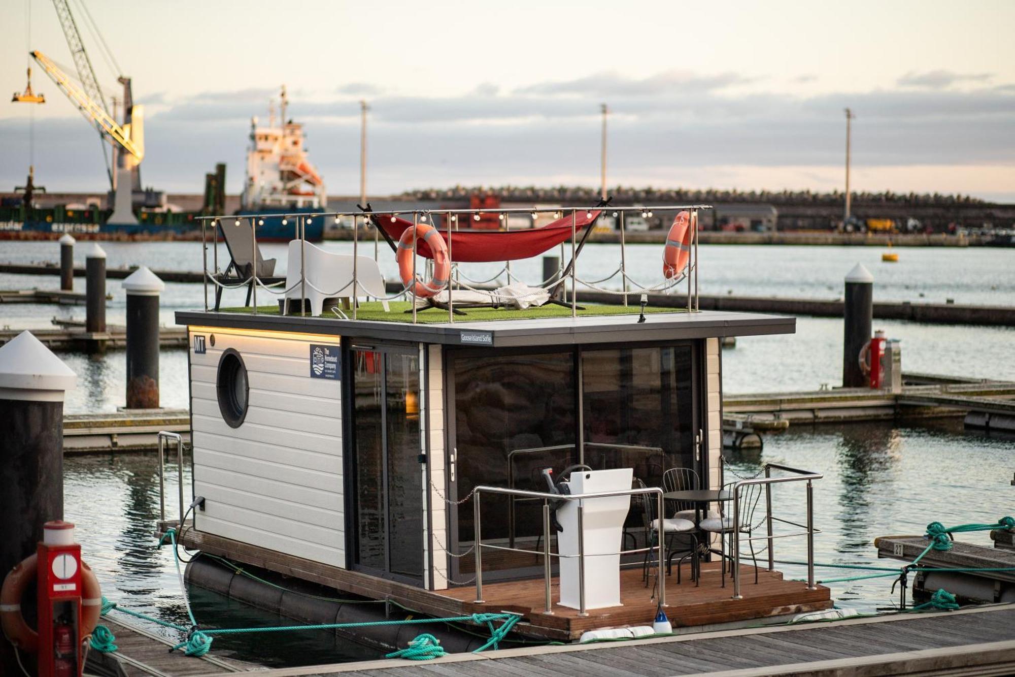 The Homeboat Company Ponta Delgada-Acores Екстериор снимка